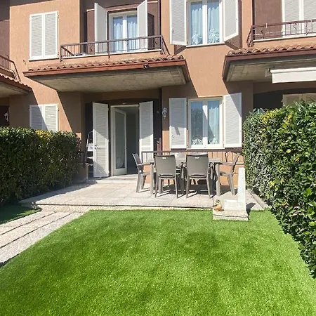 Casa vacanze Casa - Con Giardino Sirmione