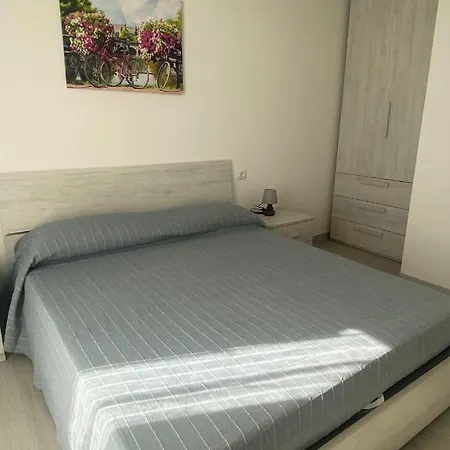 Casa - Con Giardino Hébergement de vacances Sirmione